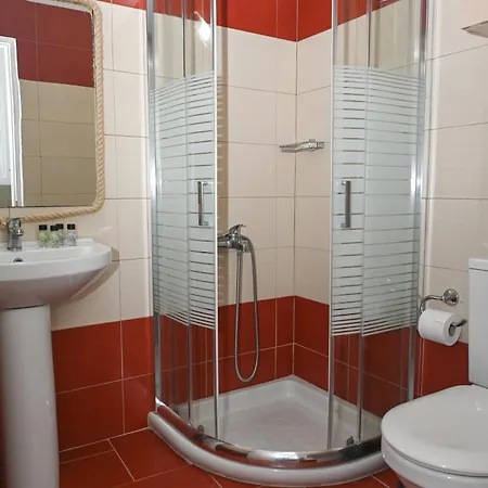 Navis * Triovasálos